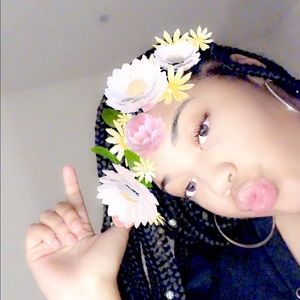 Meet your Posher, Alexis